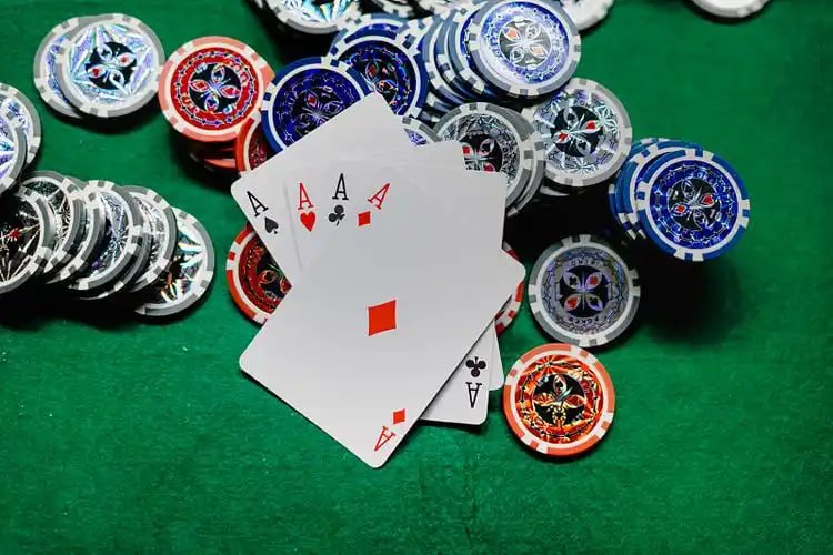 Blackjack live-dealer table on fanta388 with side bet options